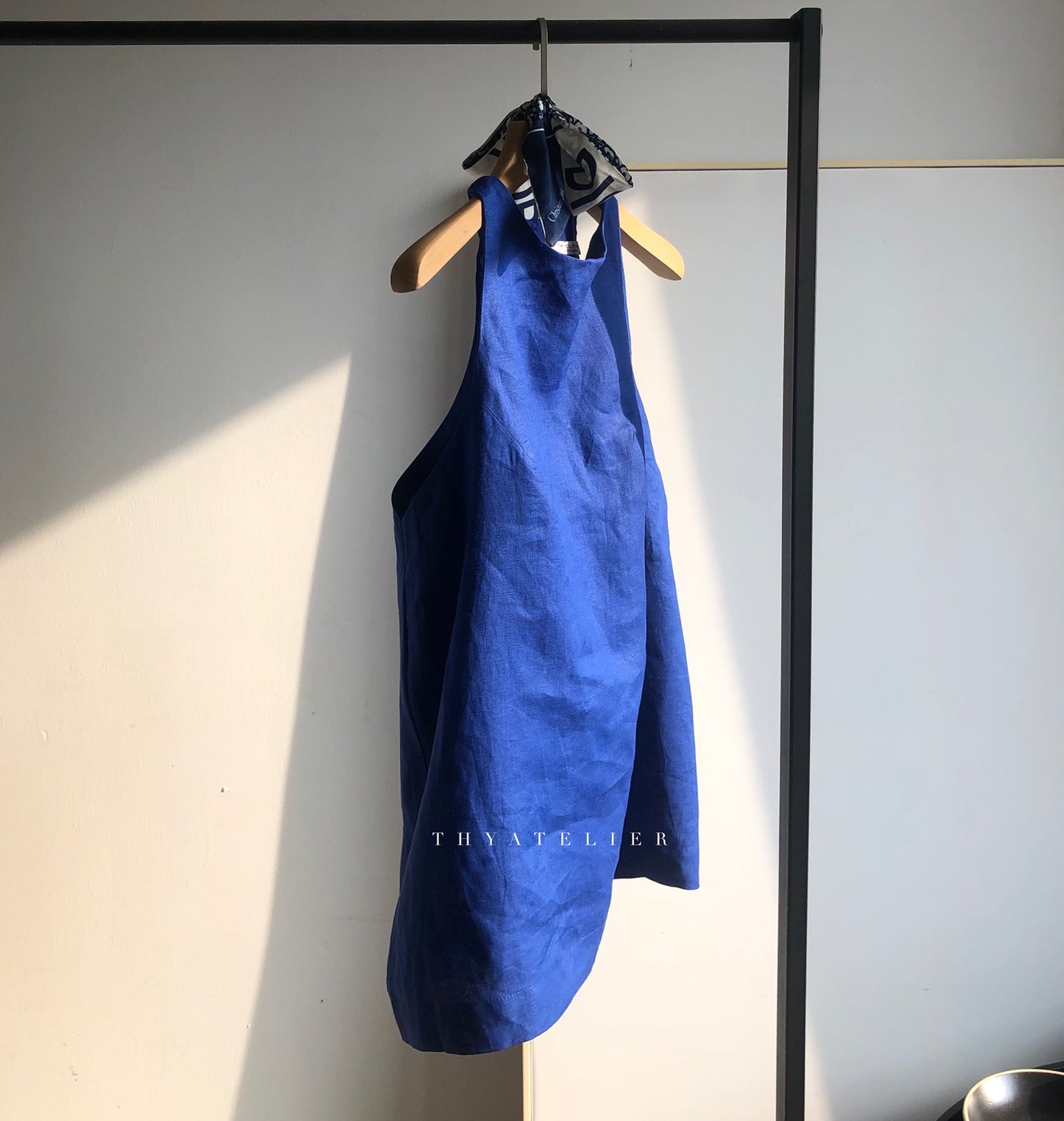 NAVY BIB